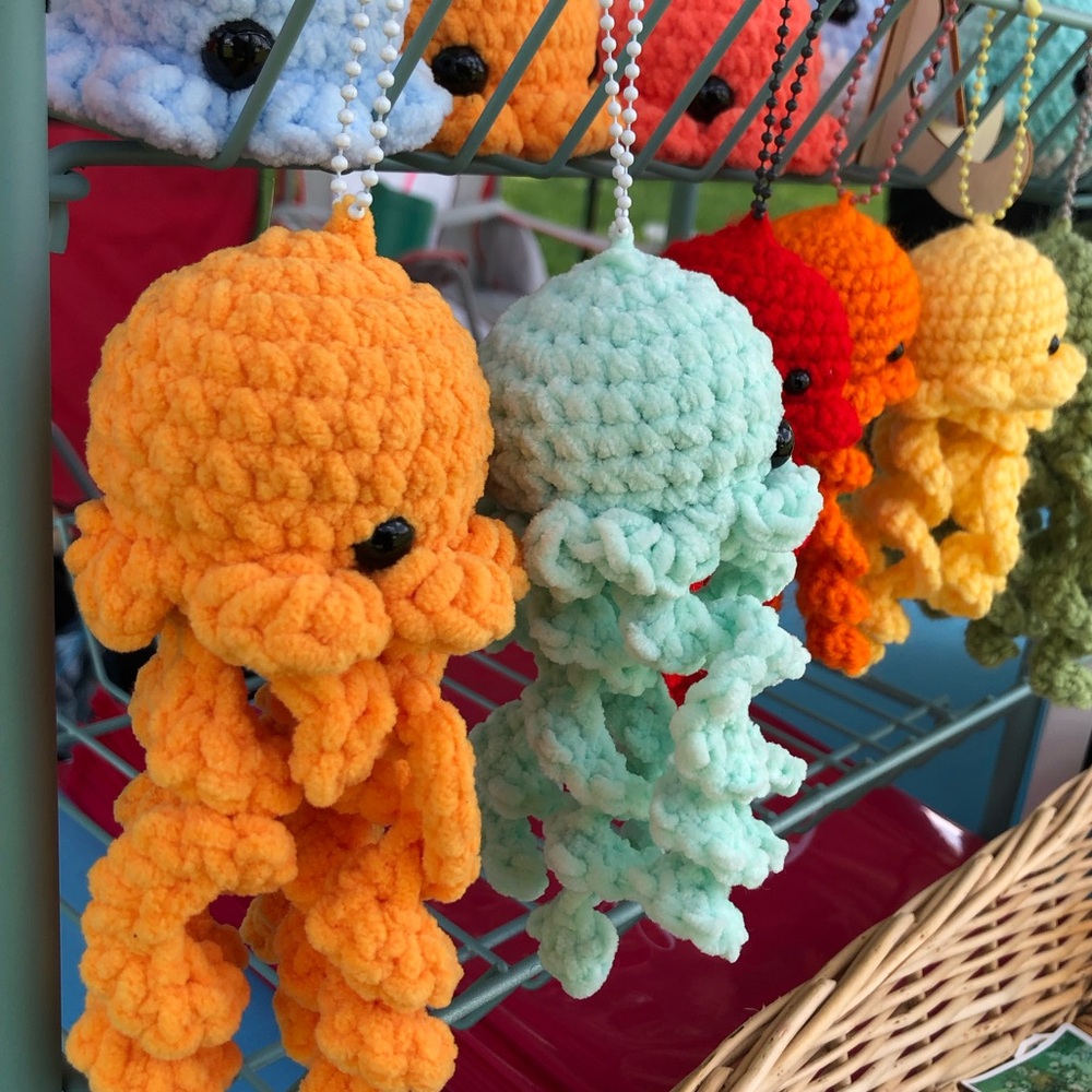 (Random bundle of 4) Chunky Jellyfish - Picture 4 of 5